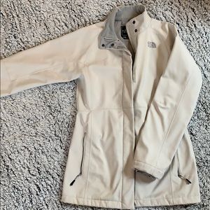 North Face she’ll jacket, size M
